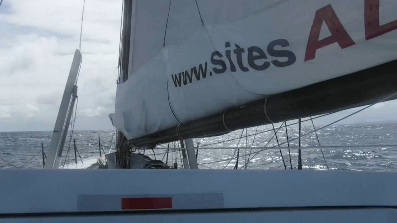D73 : Rich Wilson in the islands just after Cape Horn / Vendée Globe