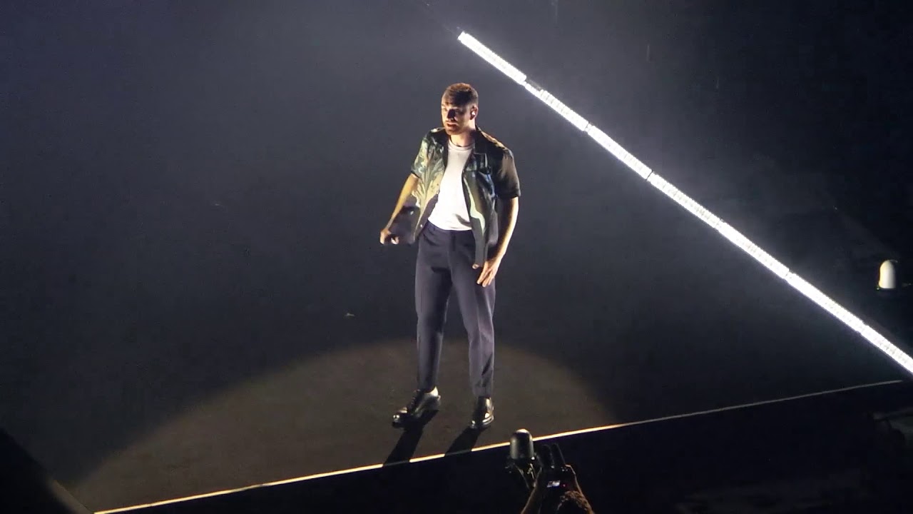 HIM (Sam Smith | 2018 Momentum Live MNL)