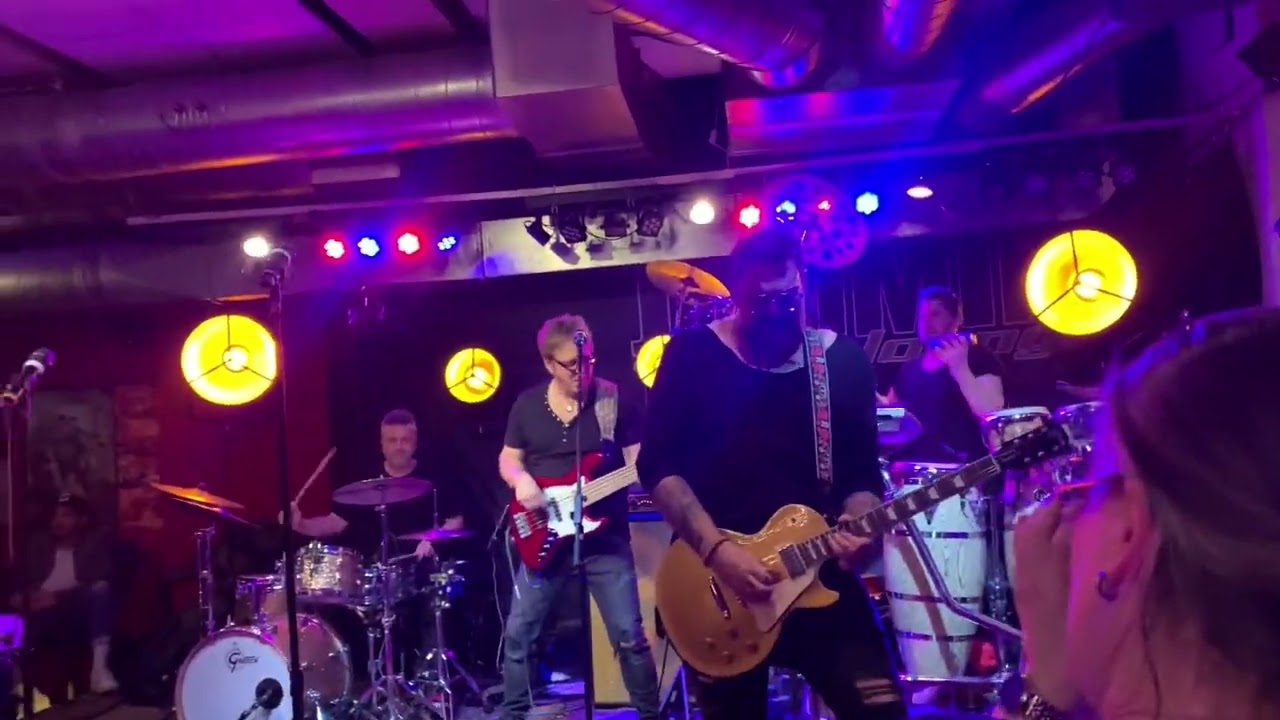 Chris Vega Guitarsolo - Gold ( Prince)