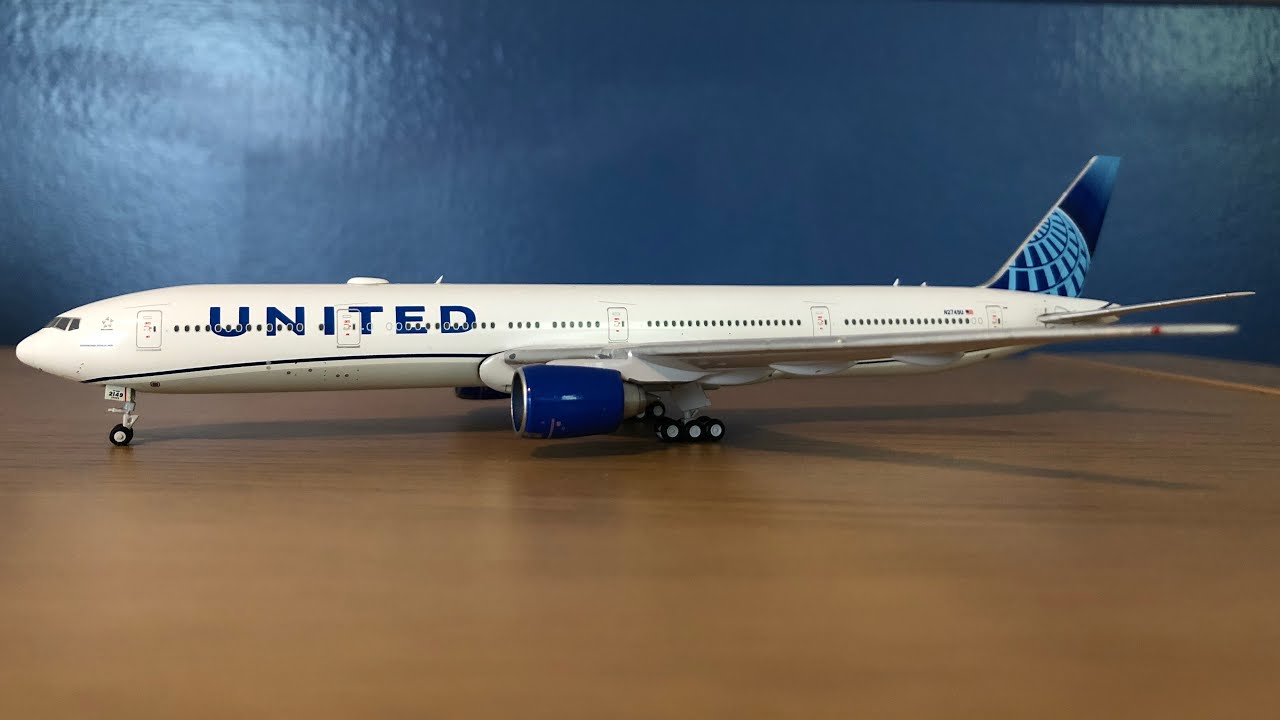  Gemini 200 United 777 300ER 