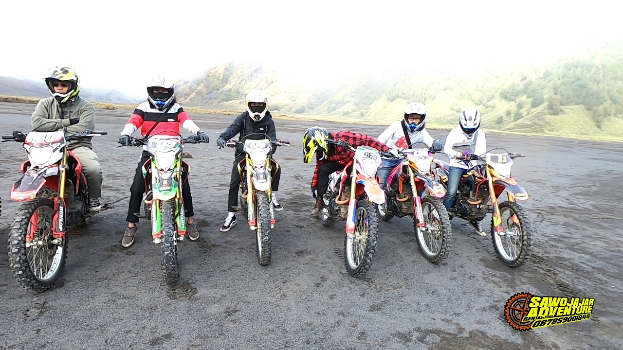 Explore Bromo dengan motor trail