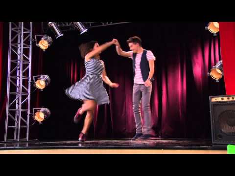 Violetta: Naty y Federico bailan ¨Ser Mejor¨ (Ep 70 Temp 2)