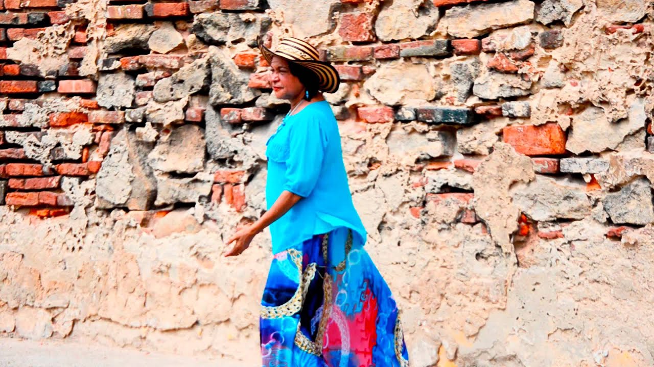 Pastora : Edilsa Segura ( Que Suenen Las Palmas ) Video Oficial