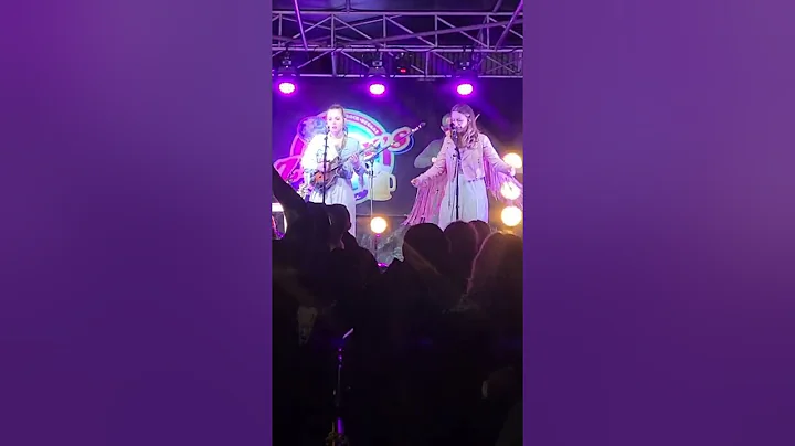 Sierra Hull and Lindsay Lou tribute to Loretta Lyn...