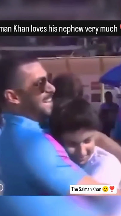 #bollywood salman khan megastar fun with a👦 beautiful accters💋 performance😍 on stage #stunningpics