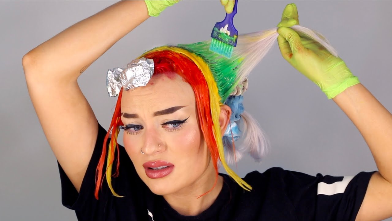 finally dying my hair RAINBOW (I tried)