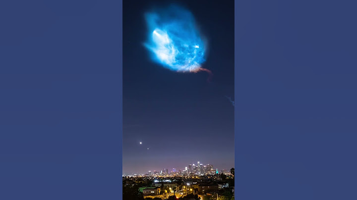 SpaceX Falcon 9 over Downtown Los Angeles