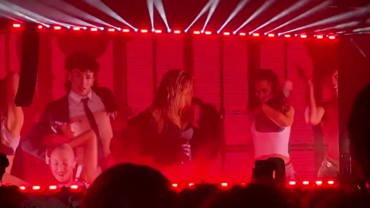 Tini - La_Original.mp3 Con Emilia + Blackout 🧊 Con Emilia Y Nicki Nicole (Live) - Tecnópolis 7/11/25