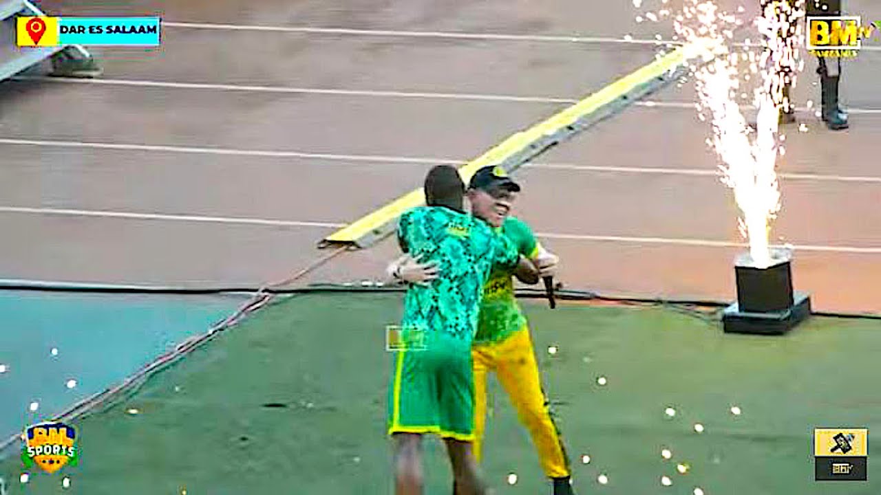 UTAPENDA SANA, Tazama Haji Manara Alivyowatambulisha Wachezaji wa Yanga