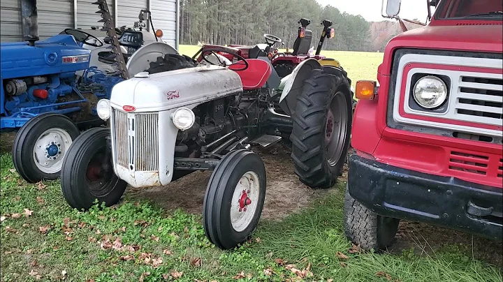 Cold start of my 1952 Ford 8N with its Dearborn mid-mount sickle mower