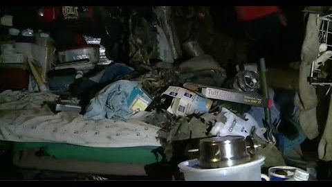 ✅  Fugitive Hid in Makeshift Bunker for 3 Years To Avoid Child Sexual Assault and Pornography Charge