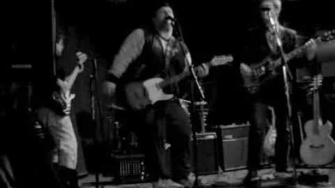 Harry Nichols Band: We Outnumber You