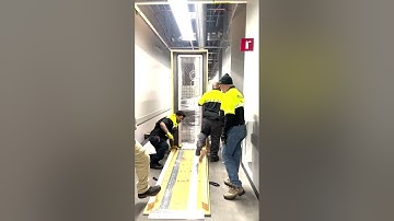 Ways Global Logistics Rack Delivery in Data Center