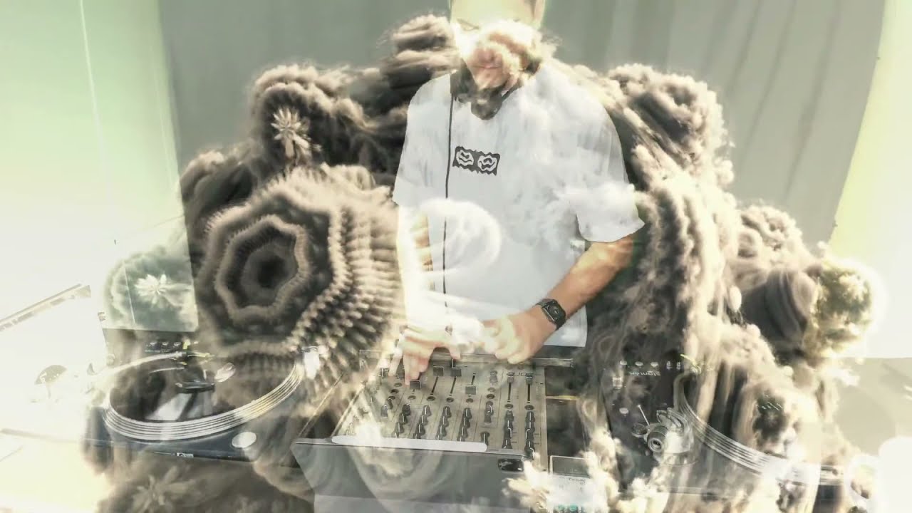 February 2022: VANLEUR Live Stream (Vinyl DJ set - minimal, deep house)