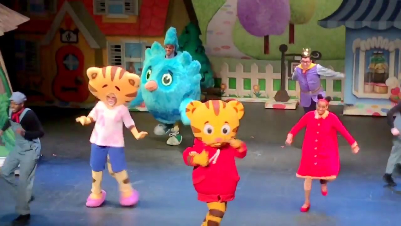 IT'S A BEAUTIFUL DAY IN THE NEIGHBORHOOD. Theme Song. Daniel Tiger LIVE