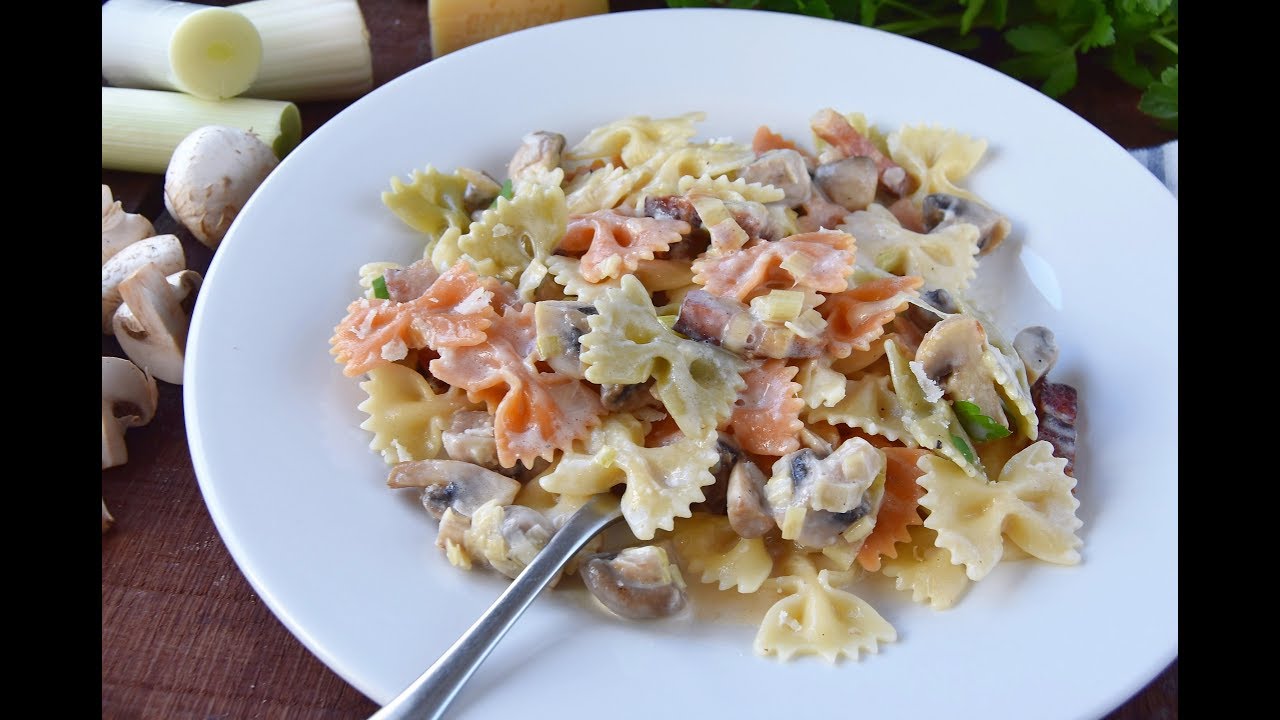 Farfalle o pasta con champiñones - YouTube