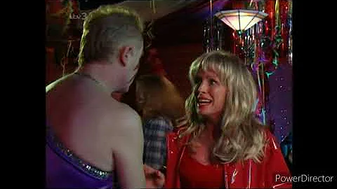 Classic Corrie - Janice Battersby vs Les Battersby...