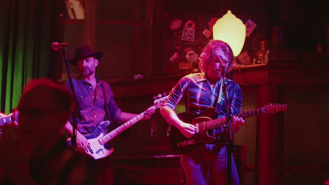 Freddy Luongo - I Can't Tell You How - Live at Conor Byrne