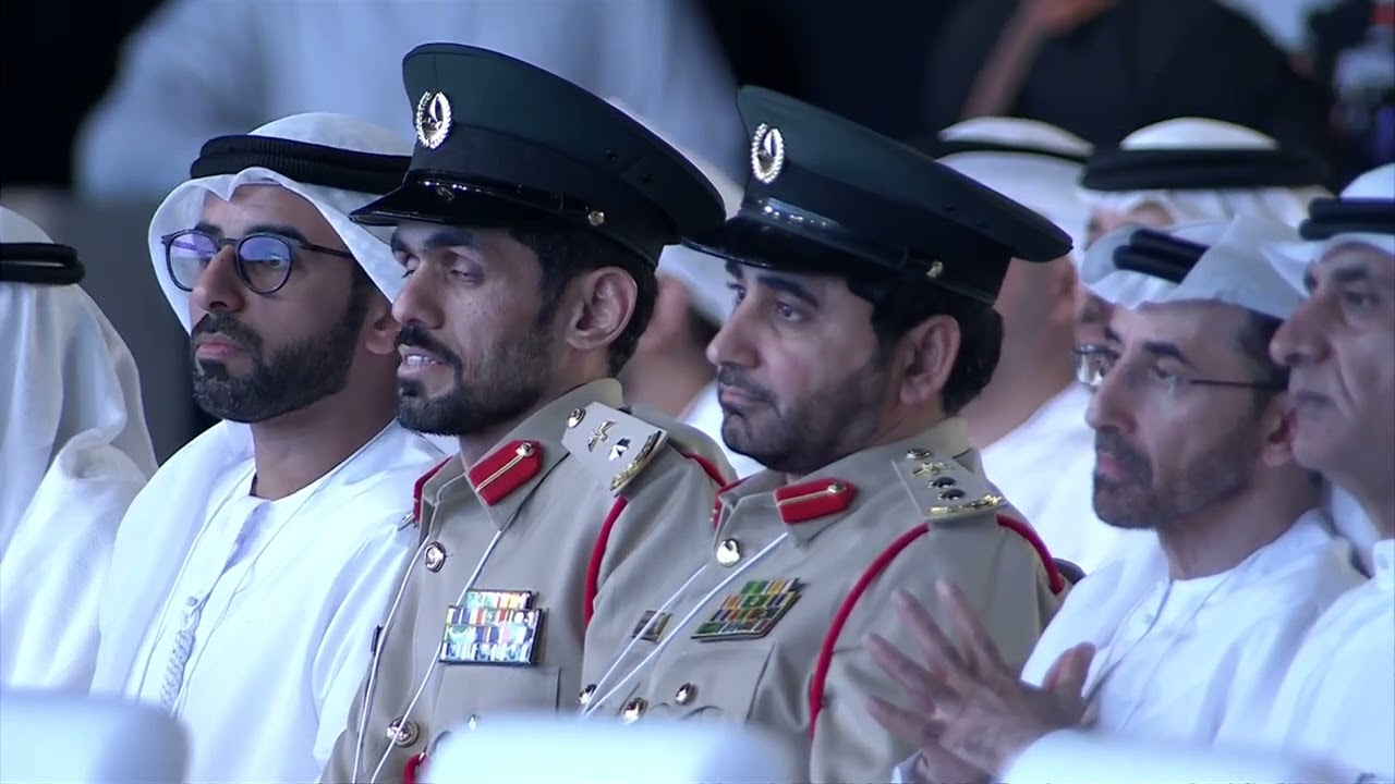 مشاركة معالي مطر الطاير في جلسة بعنوان 