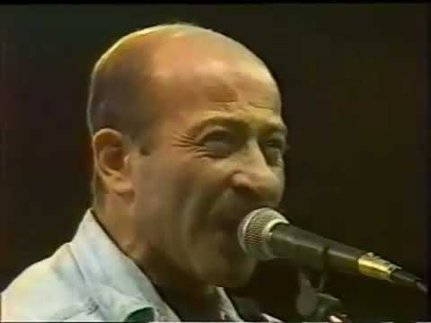 Песня есаул в исполнении. Олег газманов 1991. Газманов 1990. Олег газманов в шинели. Олег газманов есаул.