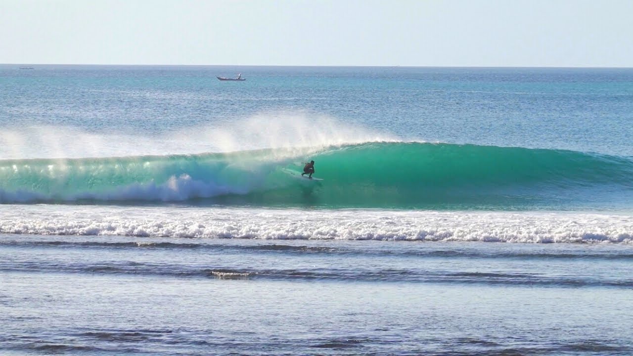 BINGIN WAVES POOL - bingin beach surf 12 july 2021