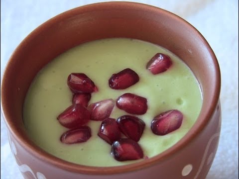 avocado-&-pomegranate-smoothie-recipe