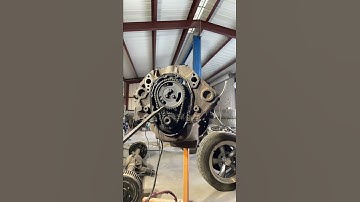 400 SBC timing chain. Looks like the rest of the block.