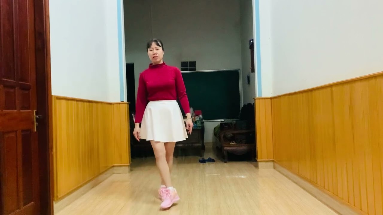 Bài hướng dẫn múa “Mẹ Yêu Con” - CS Thu Hiền trình bày