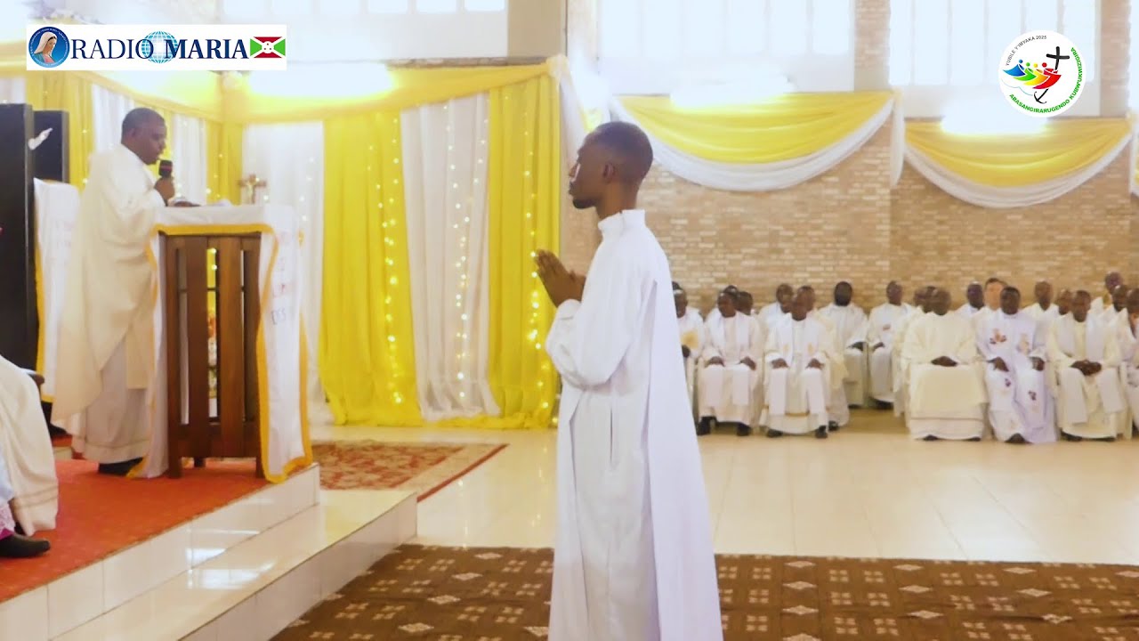 PERES JESUITES – ORDINATIONS SACERDOTALE ET DIACONALE A LA CHAPELLE DU SAINT ESPRIT