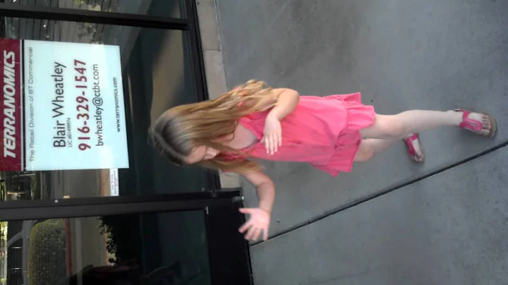 Children dancing to the Sneaky Tikis
