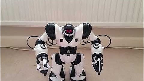Robosapien upgraded with a Raspberry Pi Zero