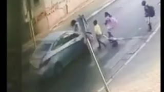 תאונת פגע וברח: נהג רכב פוגע באישה במעבר חציה ונס מהמקום תאונת פגע וברח: נהג רכב פוגע באישה במעבר חציה ונס מהמקום
