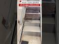 மனைவிக்காக படிக்கட்டுகளை Lift போல மாற்றிய கணவர்