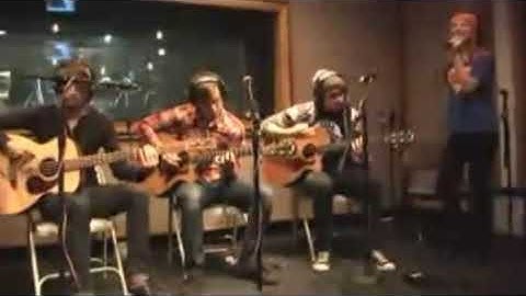 PARAMORE - KROQ STUDIO ACOUSTIC - 14-09-2007