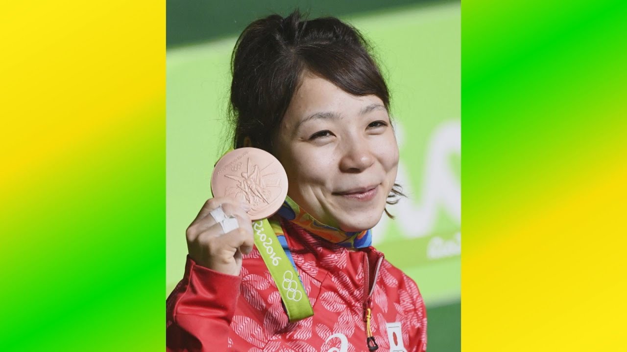 三宅宏実が銅メダル 重量挙げ女子48キロ級 - YouTube