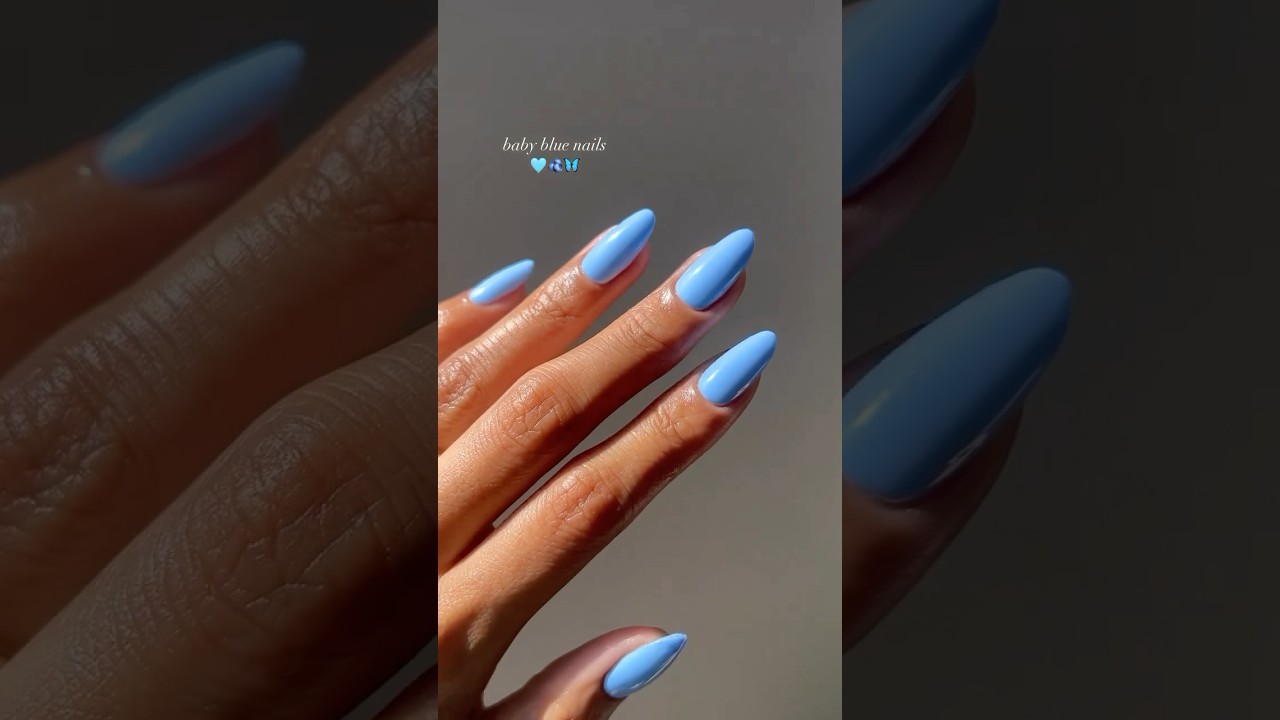 This might be my favorite blue nail polish ever 💙 - Gucci Lucy Baby Blue 