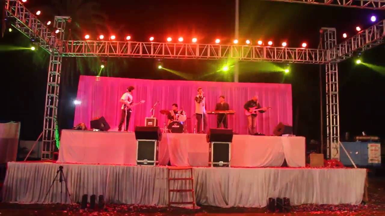 Aayush Jain Performing at Jaipur   old songs mashup live in a Big fat Wedding