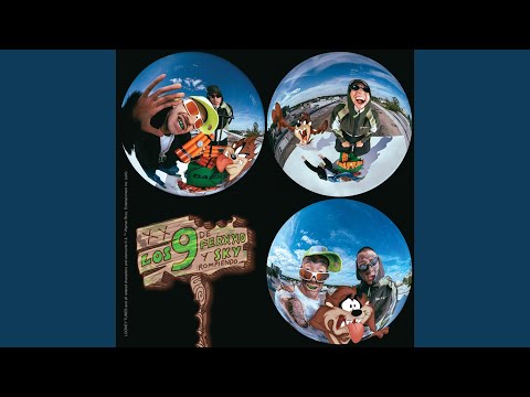 Feid & Sky Rompiendo - OLD NAVY