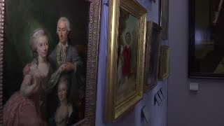 Trove of Art Stolen by Nazis Seeks Its Rightful Owners
