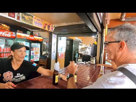 Video: Menemukan Ruta del Lechón Puerto Riko di Guavate