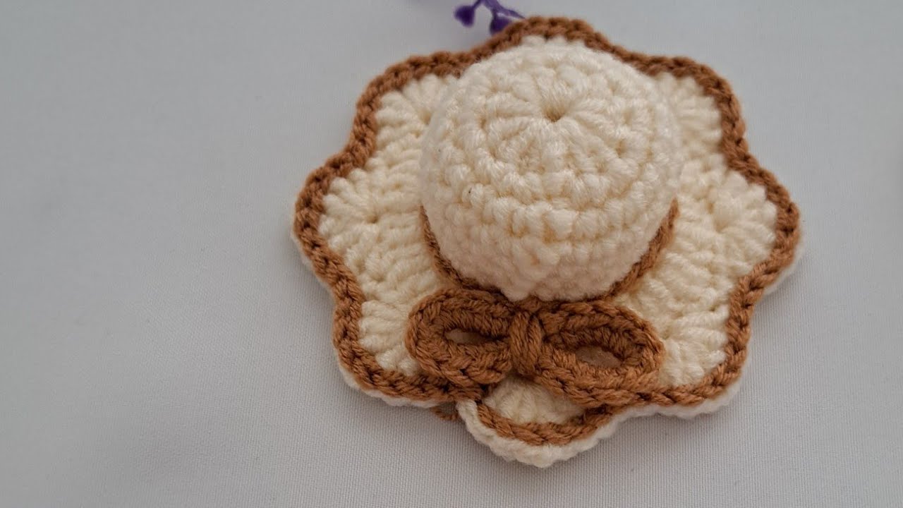 Wow, such an easy crochet gorgeous little hat 