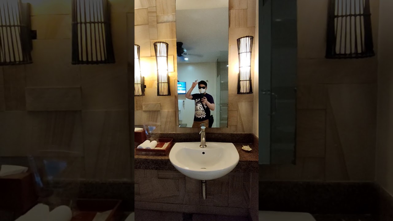 CRIMSON RESORT MACTAN - GARDEN DELUXE ROOM TOUR