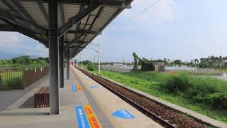 2021.09.28 14:43 普悠瑪136次通過東海車站