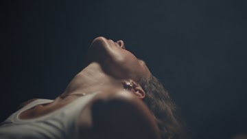 Nicotine Dolls - Anna (Official Music Video)