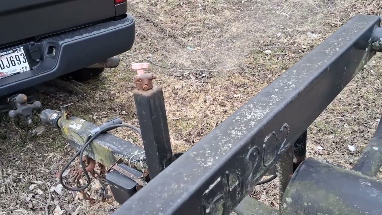 ATV Farms ep #82 hooking up to hay trailer 