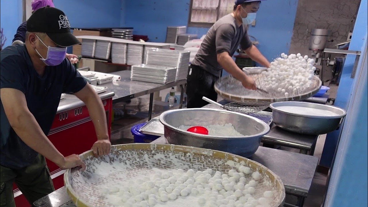 日賣數千顆手搖『元宵』!!! | 台灣節慶美食-元宵節 | 台北通化街夜市-御品元 縮圖