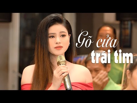 Regardez Ca sĩ trẻ xinh đẹp có giọng hát Bolero ngọt ngào | Gõ Cửa Trái Tim - Mỹ Tiên (Official MV) sur YouTube
