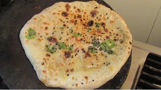 Aloo Kulcha on Tawa Recipe  | Amritsari Aloo Kulcha Recipe | Tandoori Kulcha at home
