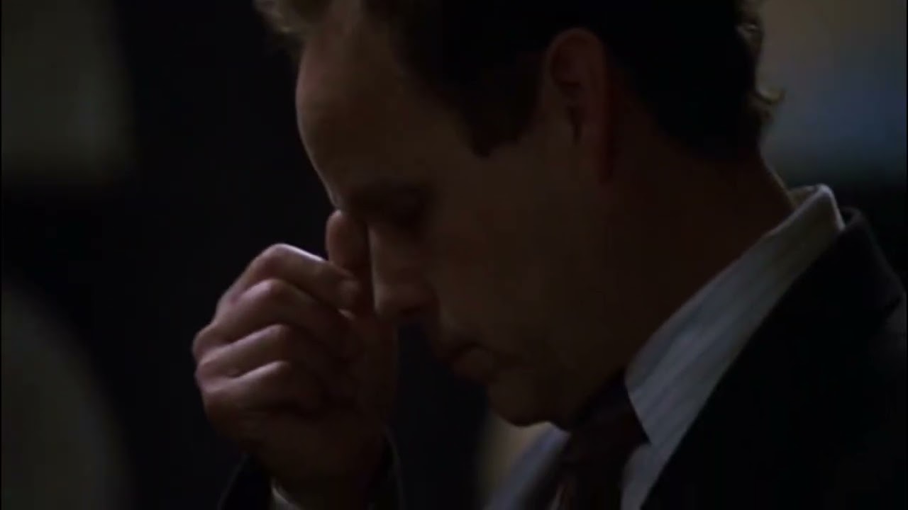 24 (2001–2010) Day 6: 6:00 p.m.-7:00 p.m. Daniels is asking Tom Lennox to lie