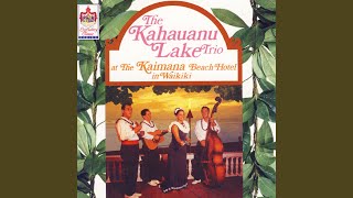 Video thumbnail of "The Kahauanau Lake Trio - Nani Venuse"